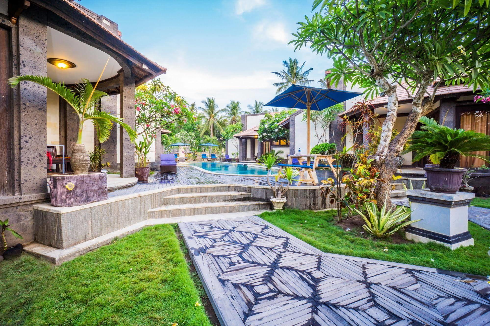 Pondok Baruna Frangipani Nusa Lembongan  Bagian luar foto